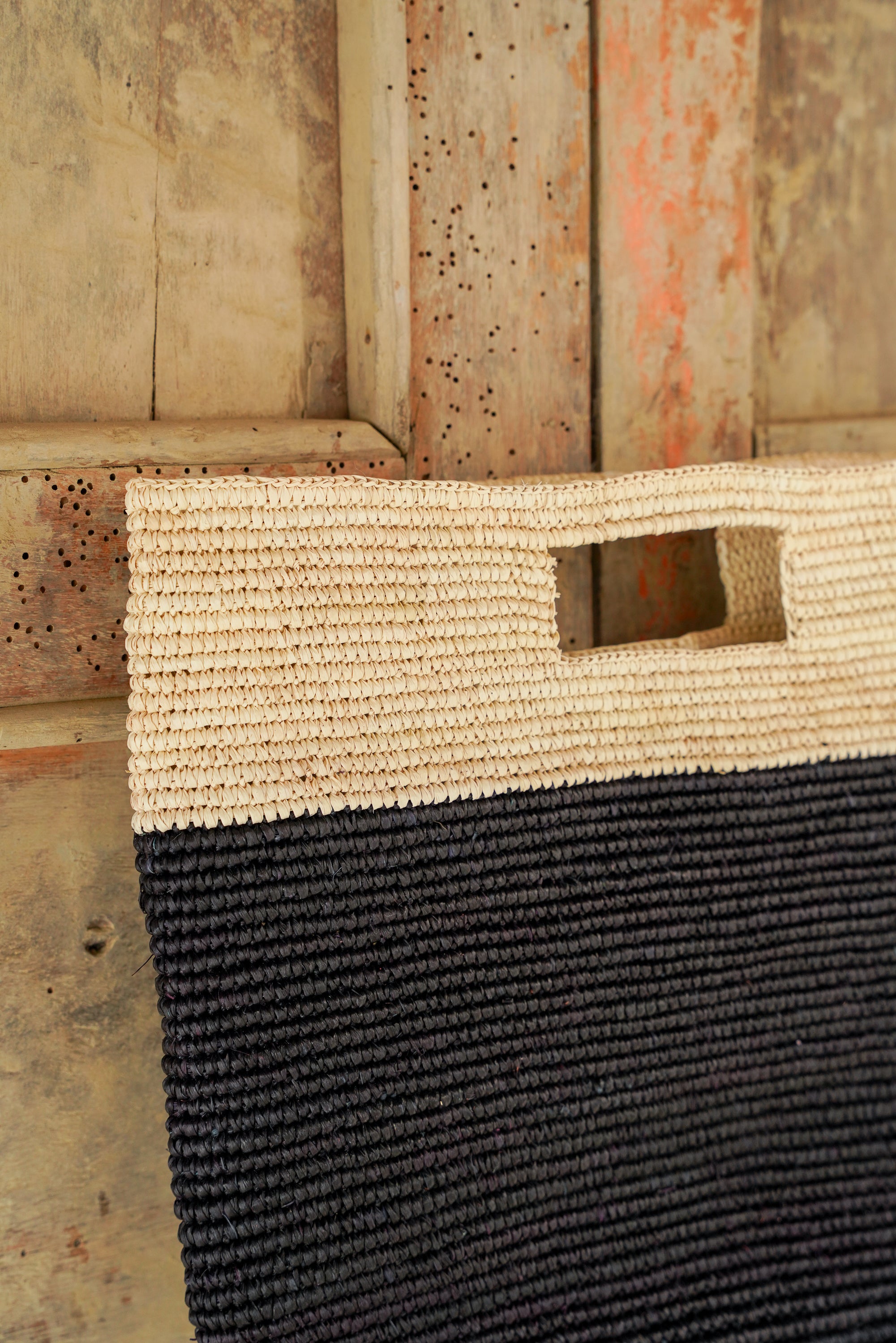 White&BlackToquilla Straw Bag