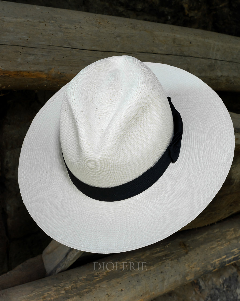 Superfine Classic White Panama Hat -  Montecristi Quality