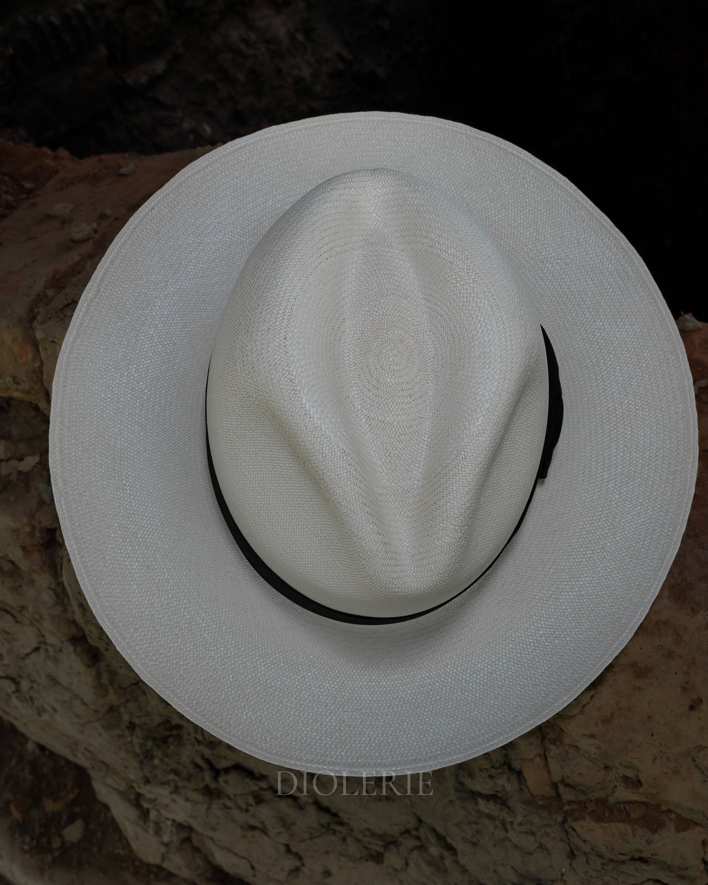 Superfine Classic White Panama Hat -  Montecristi Quality
