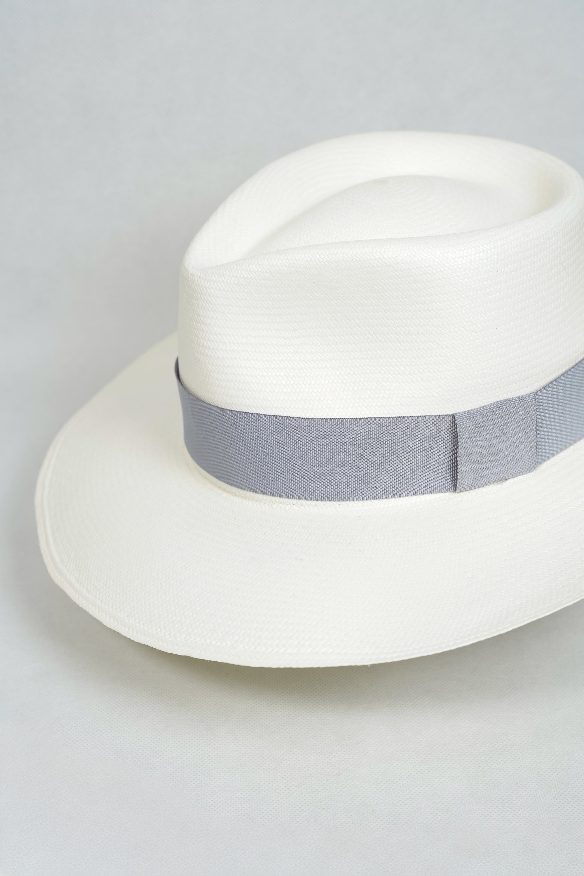 Extrafine Teardrop White Diplomat Hat- Montecristi  Quality