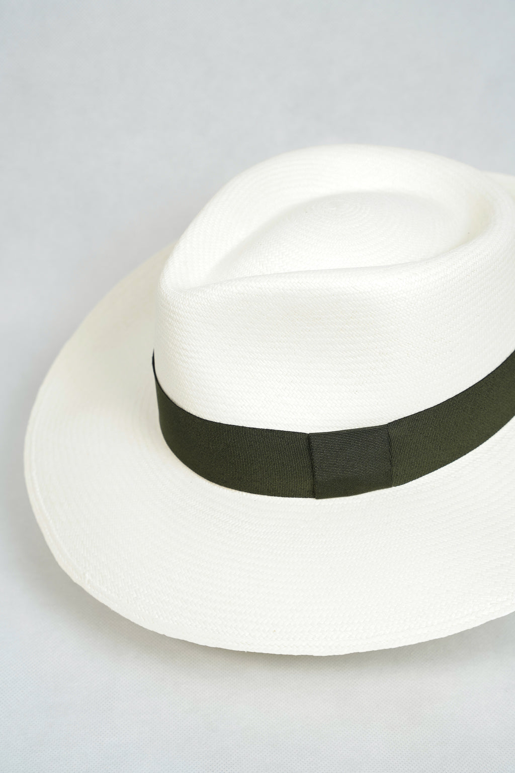 Extrafine Teardrop White Diplomat Hat- Montecristi  Quality