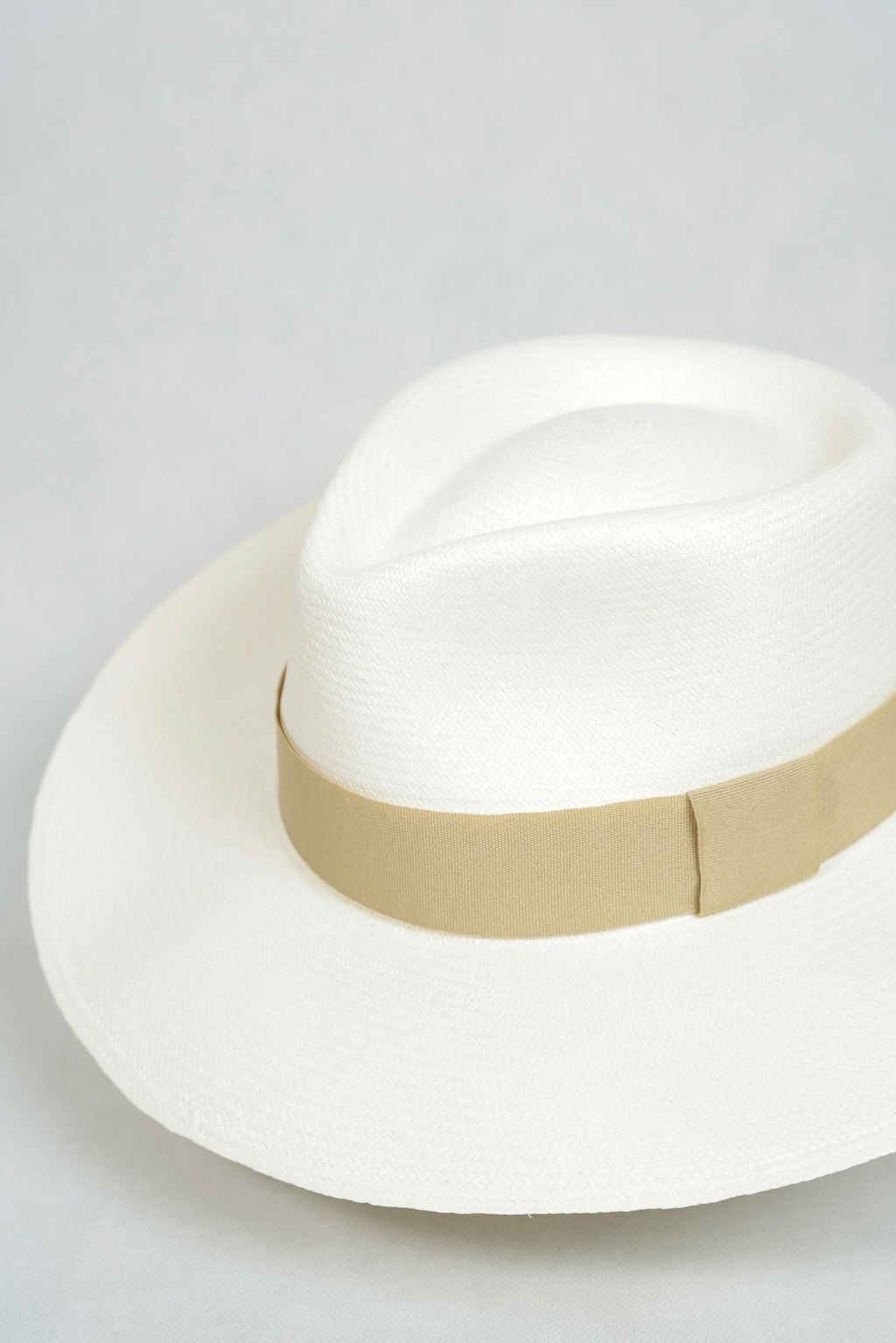 Extrafine Teardrop White Diplomat Hat- Montecristi  Quality